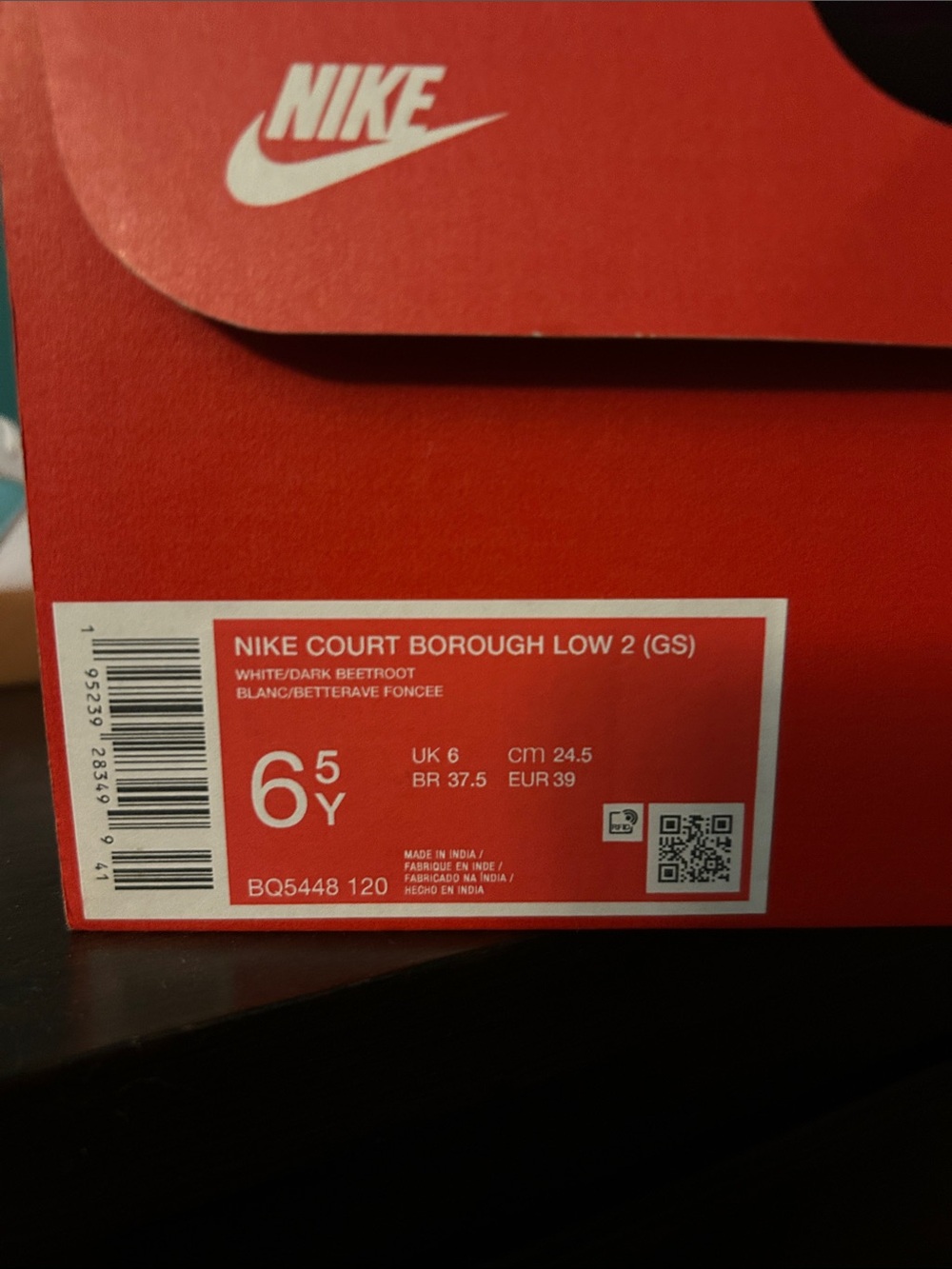 Nike Kids Sneakers in White and Dark Beetroot